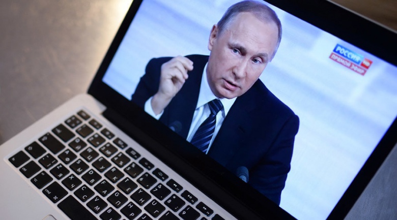 Путин подписал закон о суверенном "Рунете"
