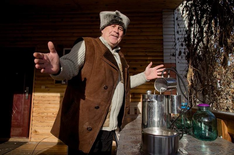 Три пенсионерки запустили ликеро-водочный завод