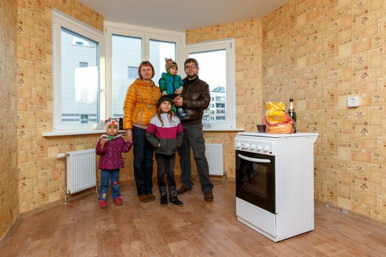 Многодетные семьи получат на жилье более миллиона рублей