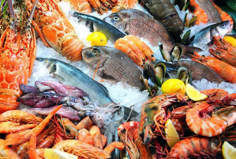 Российские власти создадут сеть рыбных магазинов