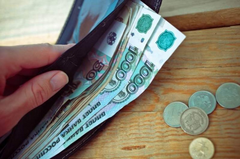 Депутаты предложили увеличить МРОТ до 25 000 рублей